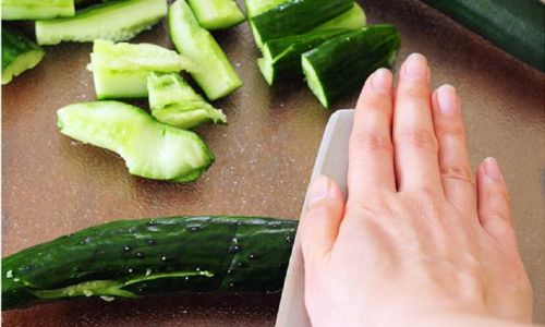 To Peel or Not to Peel:The Great Cucumber Dilemma Unveiled