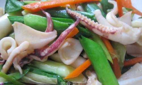 How to Cook Garlic Scapes with Squid:A Culinary Delight