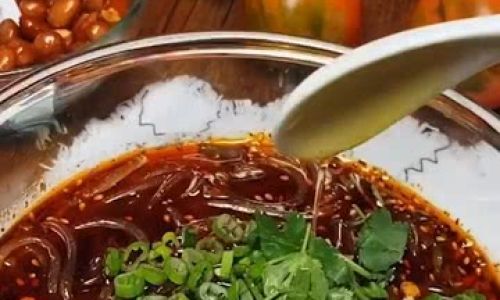 Mastering the Art of Making Delicious Spicy and Sour Noodles Suanla Fen)
