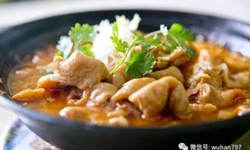 Mastering the Art of Making Sour Pickle and Pork Intestines Casserole