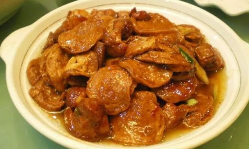 How to Make a Delicious Vegetarian Chicken and Pork Stew