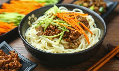 How to Make Homemade Noodles with a Delicious Sauce