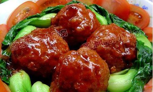 How to Make Authentic Lions Head Meatballs:A Culinary Journey