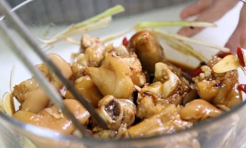 Mastering the Art of Steamed Pigs Trotters:A Comprehensive Guide