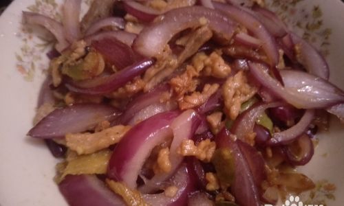 Mastering the Art of Cooking Delicious Pork Stir-Fry with Onions