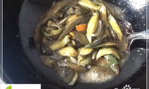 Mastering the Art of Delicious Eggplant Stir-Fried with Onions