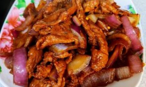 Mastering the Art of Stir-Frying Beef with Onions