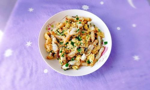 A Step-by-Step Guide to Preparing Savory Clam and Egg Stir-Fry:A Delicious Seafood Delight