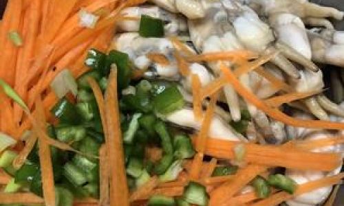 A Step-by-Step Guide to Preparing Savory Clam and Egg Stir-Fry:A Delicious Seafood Delight
