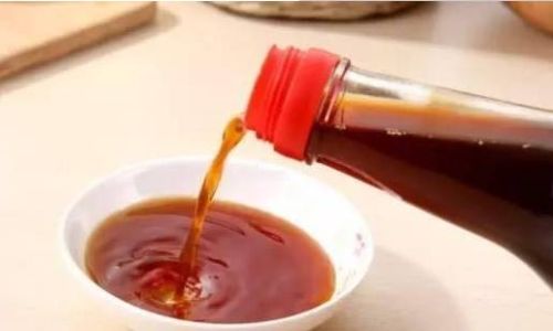The Nuanced Divide:Unraveling the Differences Between Black Vinegar and White Vinegar