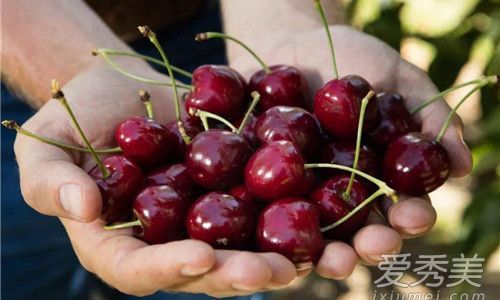 How Long Do Cherries Last in the Fridge?Expert Tips for Maximizing Freshness Up to 7 Days