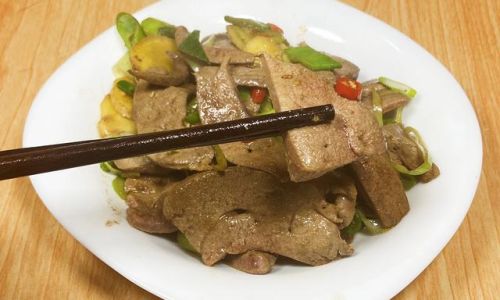 Mastering the Art of Stir-Fried Pork Liver:Secrets to Tender,Juicy Perfection Every Time