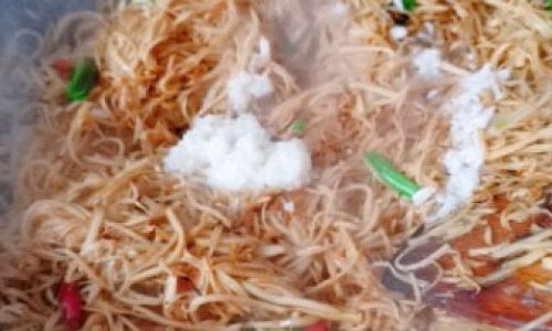 Mastering the Art of Stir-Fried Taro Slices:A Step-by-Step Guide to Culinary Perfection