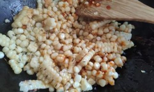 The Art of Stir-Fried Oil Gourd:A Traditional Chinese Recipe Explained