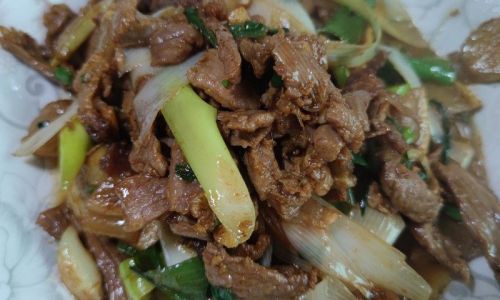 Mastering the Art of Stir-Fried Lamb:A Flavorful Journey from Prep to Plate