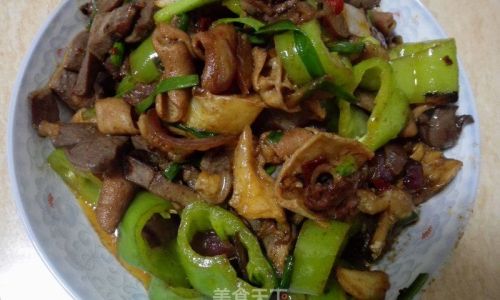 Mastering the Art of Stir-Fried Duck Meatballs:A Step-by-Step Guide to Culinary Excellence