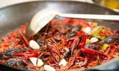 Mastering the Art of Cooking Crayfish Tails:How Long to Stir-Fry for Perfect Doneness