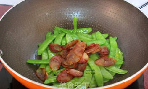 Mastering the Art of Stir-Fried Sausages:A Comprehensive Guide to Perfecting This Savory Delight