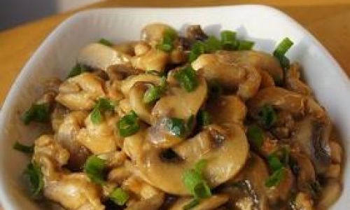 How to Make Delicious Stir-Fried Pork with Mushrooms