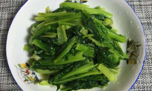 Mastering the Art of Stir-Frying Oilseed Mustard Greens