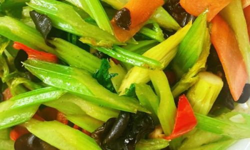 Mastering the Art of Stir-Frying Celery:A Step-by-Step Guide