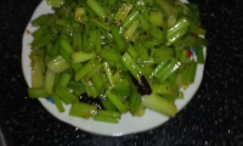 Mastering the Art of Stir-Frying Celery:A Step-by-Step Guide