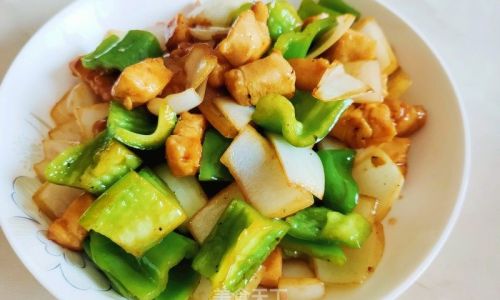 How to Make Diced Chicken with Green Peppers:A Culinary Delight