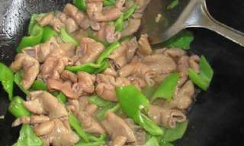 Mastering the Art of Cooking Spicy Green Pepper and Pork Tripe