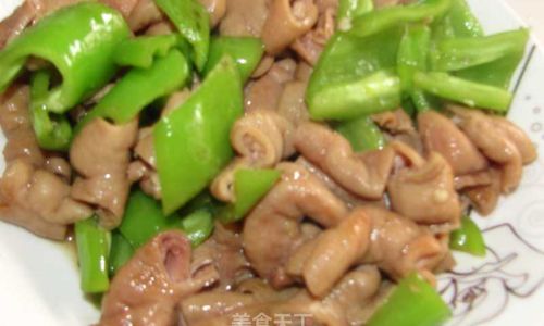 Mastering the Art of Cooking Spicy Green Pepper and Pork Tripe