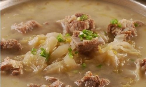 Mastering the Art of Pork Ribs Stew with Sauerkraut
