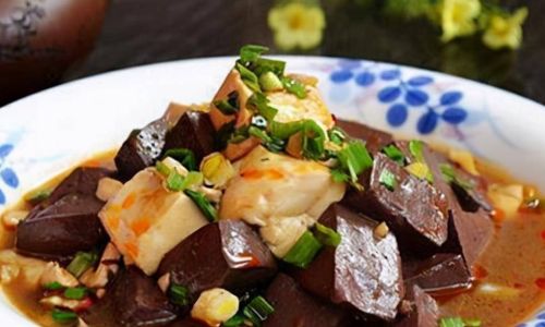 A Culinary Journey:The Art of Making Spinach with Sheeps Blood
