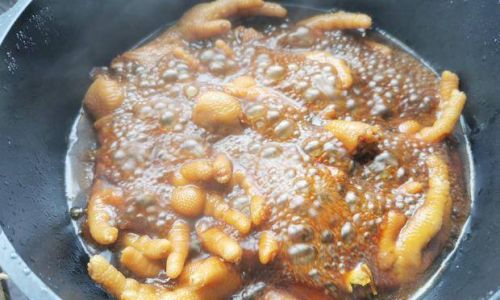 Cooking Lambs Trotters in a Pressure Cooker:The Optimal Duration and Techniques