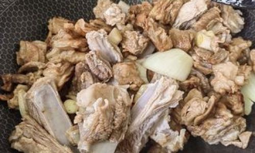 Exploring the Culinary Delights of Lamb Dishes:Traditional and Innovative Cooking Techniques