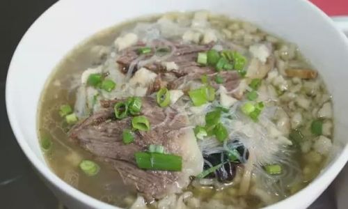 How to Make Mutton Stew with Steamed Buns:A Culinary Delight from Northern China