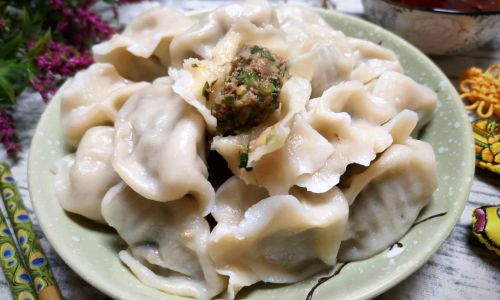 Crafting the Perfect Lamb and Onion Dumpling Filling