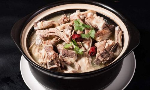 Mastering the Art of Stewing Lamb Without the Gamey Odor