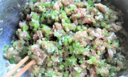 How to Make Lamb and Celery Dumplings:A Culinary Delight