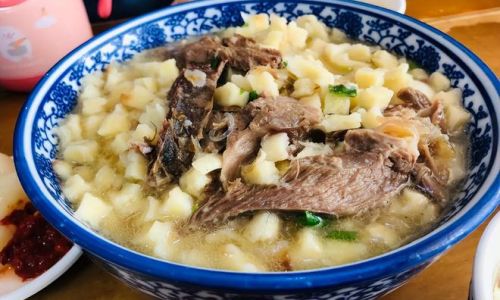 Mastering the Art of Making Delicious Mutton Stew Bubble Bread Yangrou Paomo)