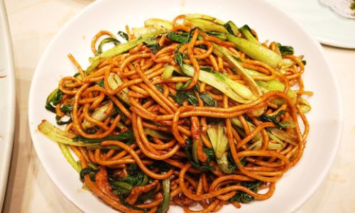Mastering the Art of Homemade Chow Mein:A Step-by-Step Guide to Perfect Stir-Fried Noodles
