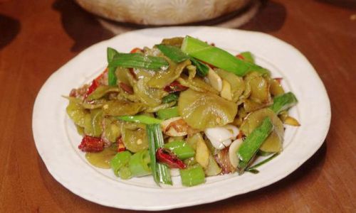 Mastering the Art of Stir-Fried Dried Lettuce:A Step-by-Step Guide to Culinary Perfection