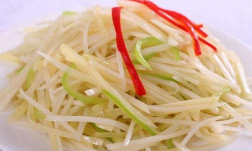 Mastering the Art of Crispy and Oily Stir-Fried Potato Shreds:A Comprehensive Guide
