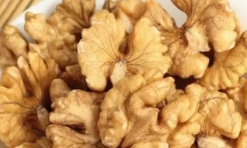 The Nuanced Differences Between Roasted and Raw Peach Kernels:A Comprehensive Guide