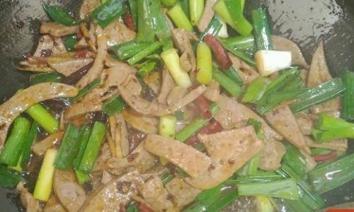 The Role of Cooking Wine in Stir-Fried Vegetables:Enhancing Flavor and Culinary Techniques