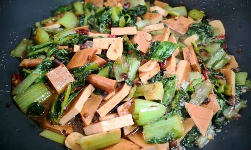The Role of Cooking Wine in Stir-Fried Vegetables:Enhancing Flavor and Culinary Techniques