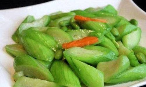 How to Cook Stir-Fried Sponge Gourd:A Comprehensive Guide to Perfecting This Crisp,Flavorful Dish