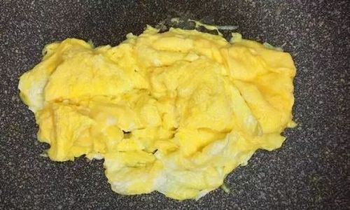 Deliciously Simple:Mastering the Art of Cooking Perfect Scrambled Eggs