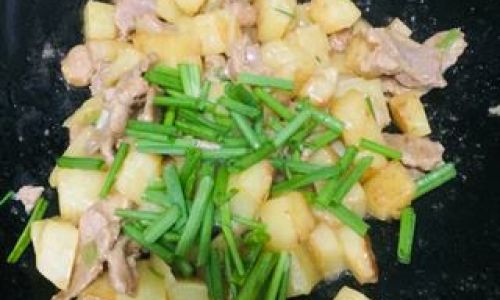 How to Prepare Crispy and Flavorful Stir-Fried Yam Beans:A Step-by-Step Guide