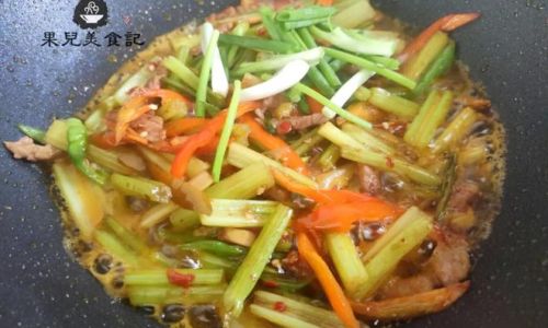 Exploring the Versatility of Stir-Fried Shredded Pork:A Guide to Perfect Side Dishes