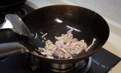 Mastering the Art of Stir-Frying Meat:Expert Tips to Prevent Sticking and Achieve Perfect Texture