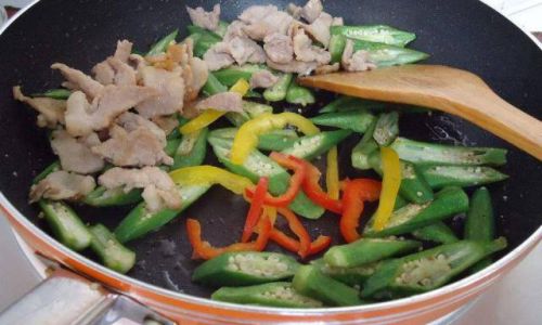 Mastering the Art of Stir-Frying Meat:Expert Tips to Prevent Sticking and Achieve Perfect Texture